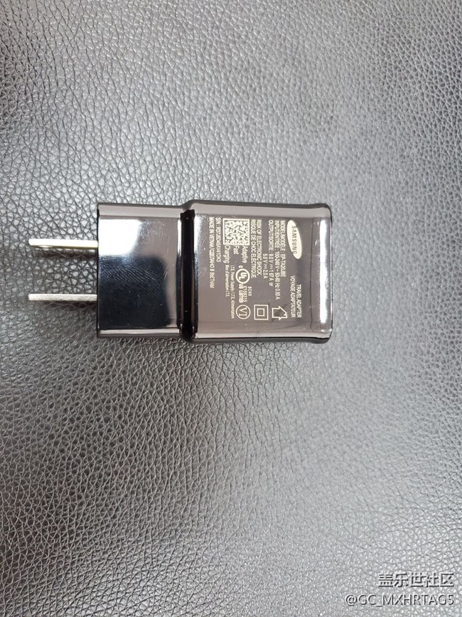 s10+充電器充電總是發(fā)出電流聲音