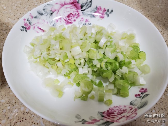 【初夏家常菜】+端午節(jié)必備的筍干四季豆包子提前獻(xiàn)上