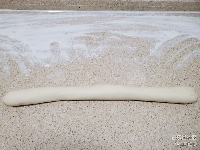 【初夏家常菜】+端午節(jié)必備的筍干四季豆包子提前獻(xiàn)上