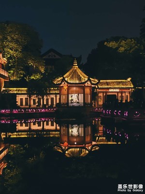 夜游黃鶴樓