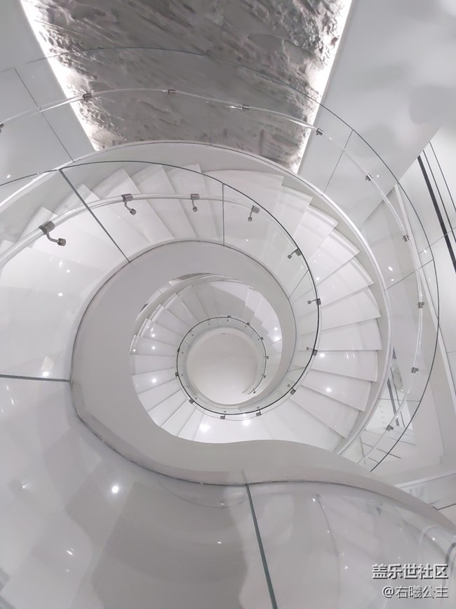 性能顏值兼具 三星Galaxy F52 5G評測 性能顏值兼具 三星Galaxy F52 5G評測