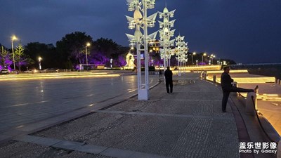 海邊夜燈