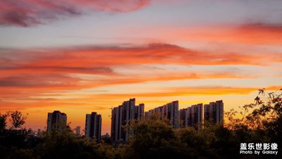 美麗晚霞，童話世界