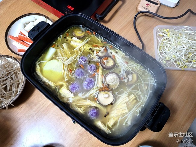 星幣兌換：價(jià)值1399元的摩飛多功能料理鍋套裝