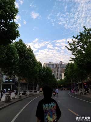 學(xué)校
