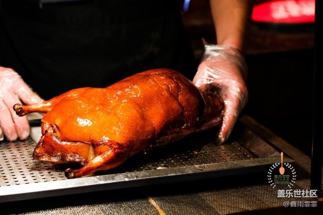 去全聚德吃烤鴨，第一個先吃它，服務(wù)員夸你懂行
