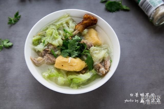 去全聚德吃烤鴨，第一個先吃它，服務(wù)員夸你懂行