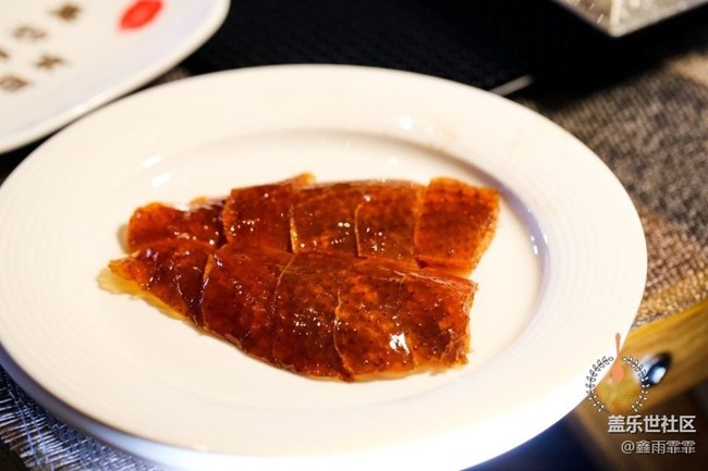 去全聚德吃烤鴨，第一個先吃它，服務(wù)員夸你懂行