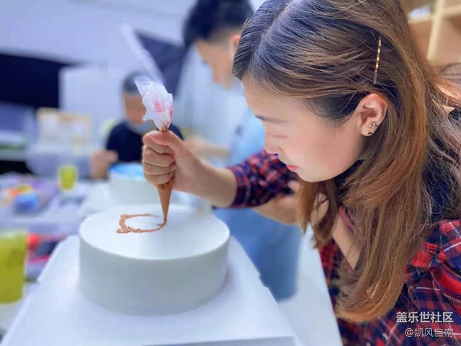 沈陽星部落第二代折疊屏品鑒活動回顧