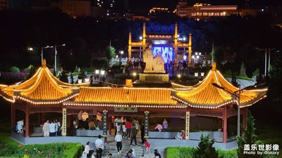 S21U夜景實(shí)拍。效果確實(shí)提升不少。