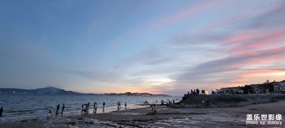 初夏的海灘