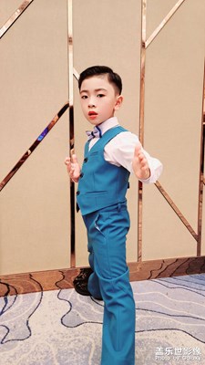 人靠衣裝