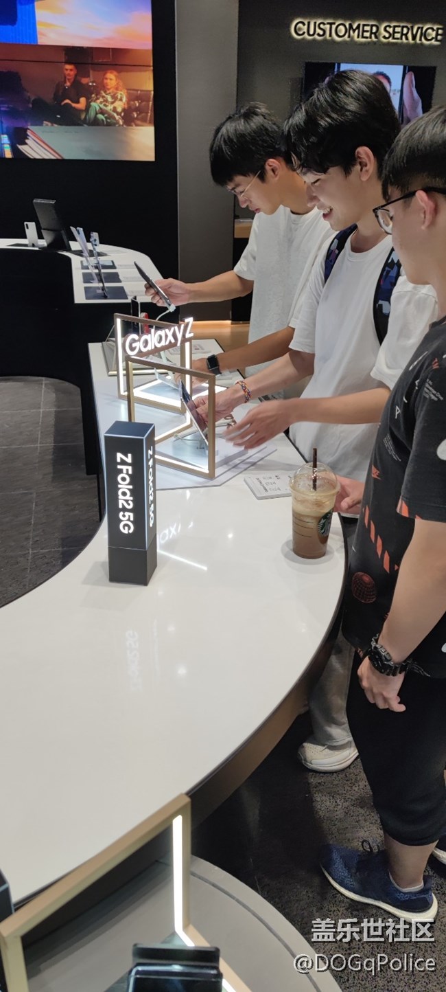 體驗(yàn)三星新機(jī)，喜迎地鐵開通