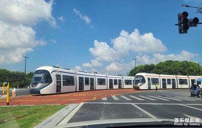 《城市有軌電車》手機(jī)拍攝