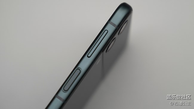 时尚前卫，掌心折叠设计！三星Galaxy Z Flip3 5G评测