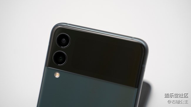 時(shí)尚前衛(wèi)，掌心折疊設(shè)計(jì)！三星Galaxy Z Flip3 5G評(píng)測(cè)