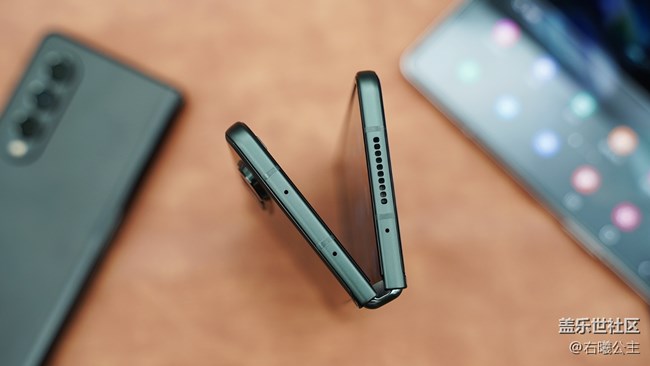 時代開拓者！三星Galaxy Z Fold3 5G評測