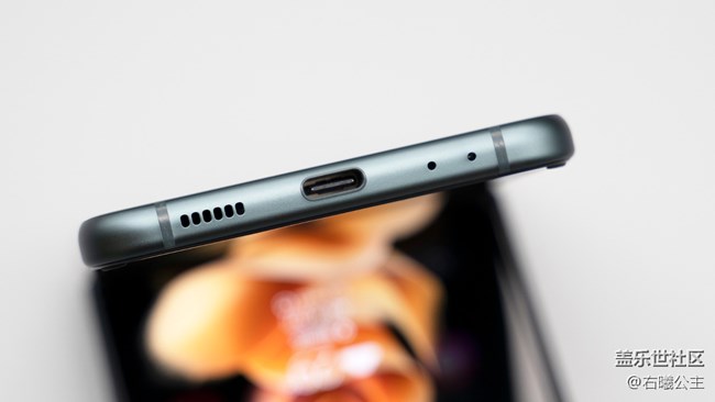 時(shí)尚前衛(wèi)，掌心折疊設(shè)計(jì)！三星Galaxy Z Flip3 5G評(píng)測(cè)