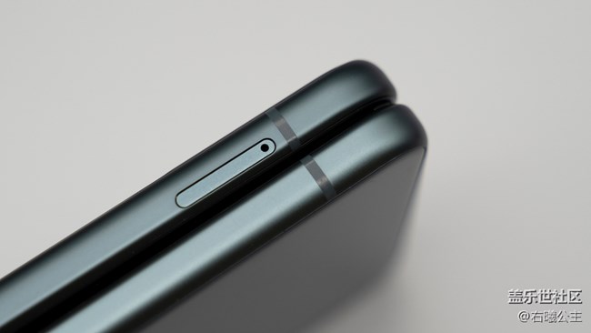 時(shí)尚前衛(wèi)，掌心折疊設(shè)計(jì)！三星Galaxy Z Flip3 5G評(píng)測(cè)