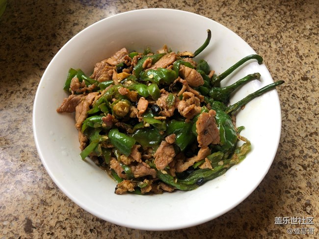 老干媽青椒炒肉