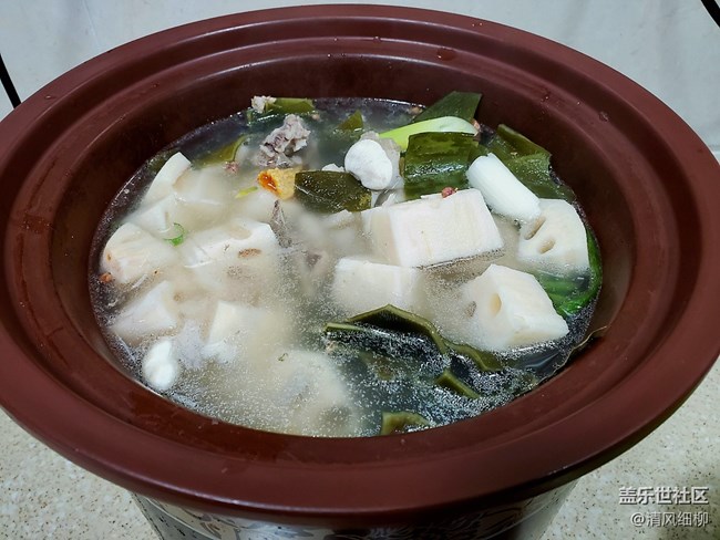 【暑期美食分享】+白蕓豆燉豬手