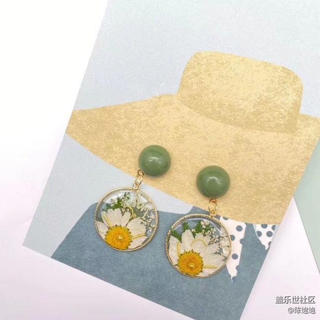 「家中小景」朋友送的小耳環(huán)