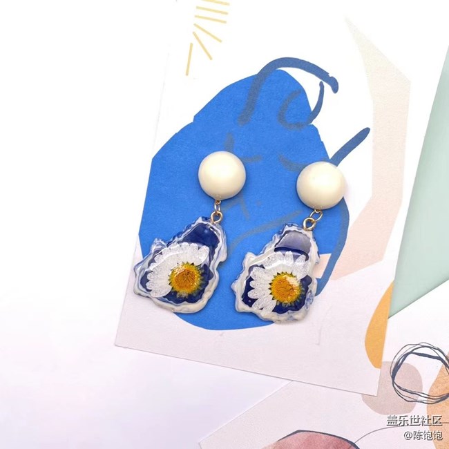 「家中小景」朋友送的小耳環(huán)