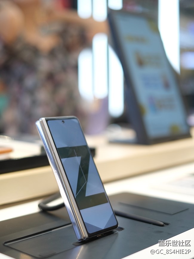 #三星快閃店打卡 三星快閃店Z FLIP3折疊手機有點香??