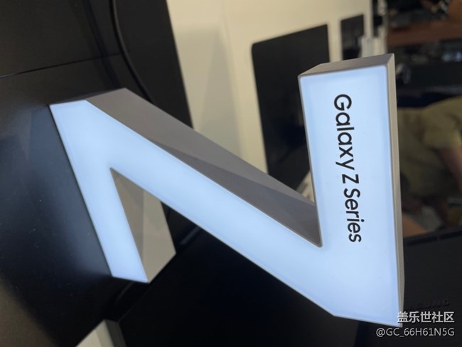 #三星快閃店打#三星Galaxy Z Fold3和Z Flip3新品品鑒會(huì)