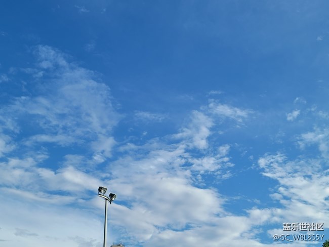 #初秋時節(jié)——秋日的天空