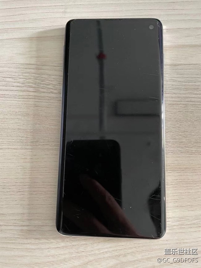 老鐵們，手機(jī)摔了，有換過外屏和后蓋的小伙伴嗎？