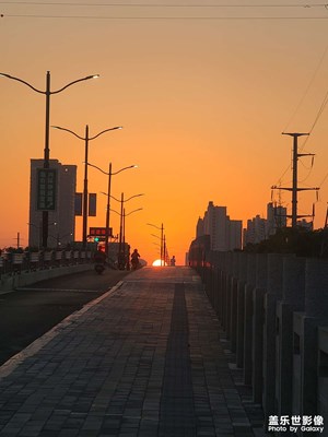 《東方紅太陽升》手機(jī)拍攝