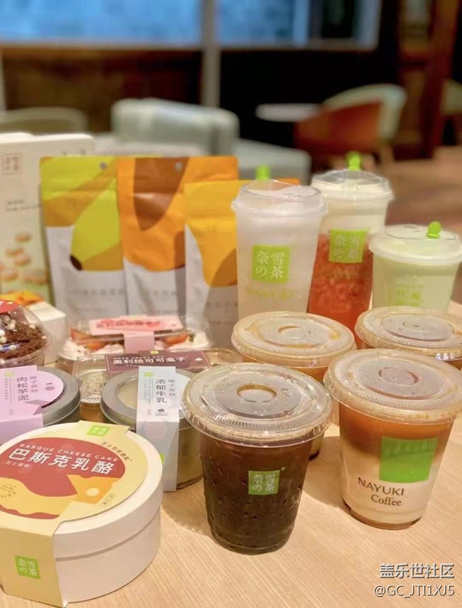 #三星快閃店打卡# 三星Z系列第三代折疊機(jī) 引領(lǐng)手機(jī)新時(shí)尚 #三星快閃店打卡# 三星Z系列第三代折疊機(jī) 引領(lǐng)手機(jī)新時(shí)尚