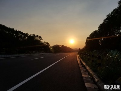 停車坐愛楓林晚，霜葉紅于二月花