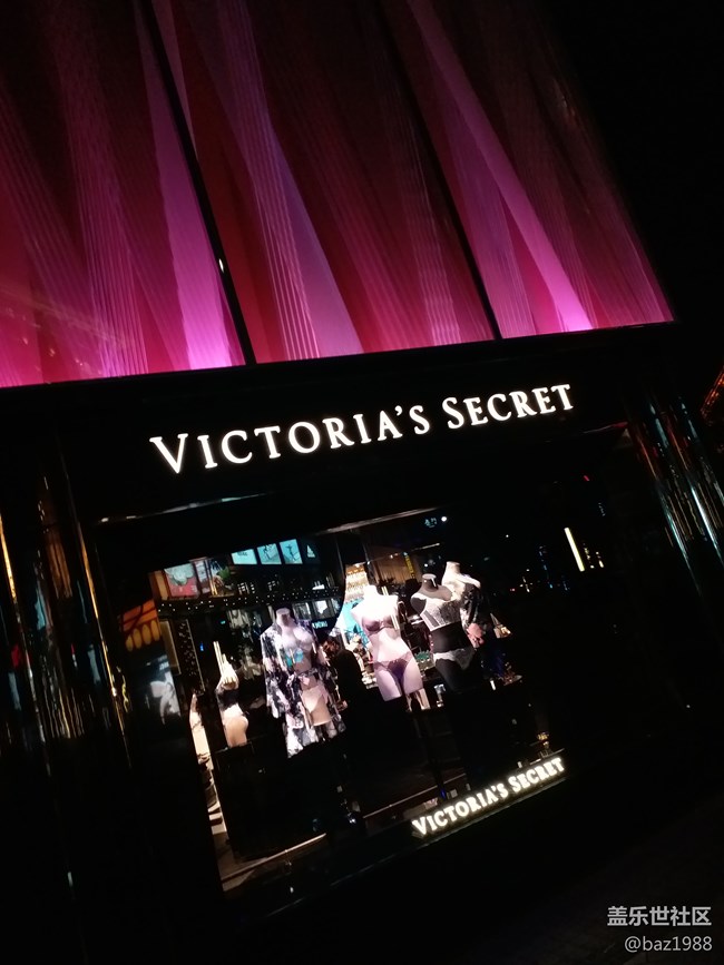 #中秋——百貨大樓玩具城