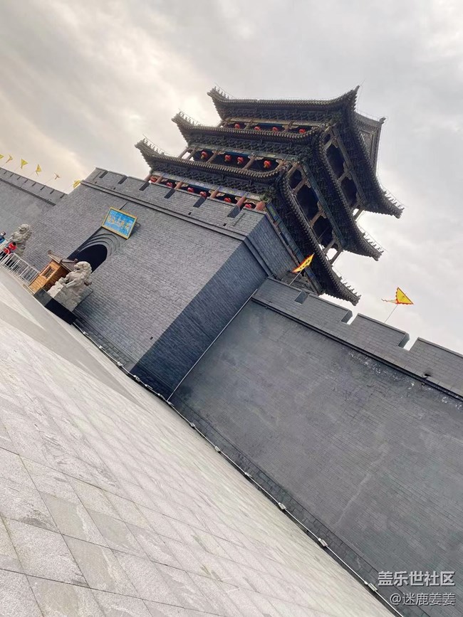 沈陽星部落>>關(guān)東影視城感受“一座小城一場夢”奇妙旅行