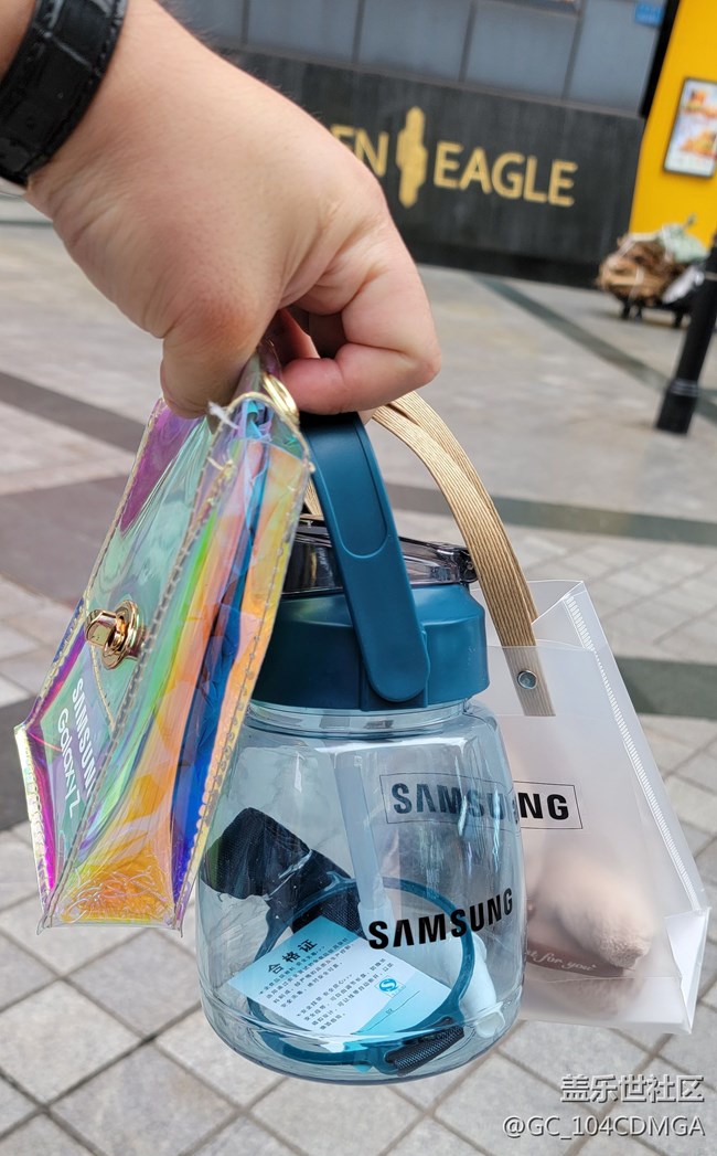 Galaxy Z&W系列空降山城 打卡解放碑10.22活動記錄