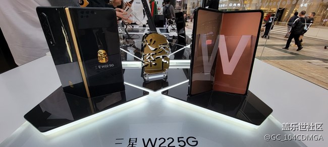 Galaxy Z&W系列空降山城 打卡解放碑10.22活動記錄