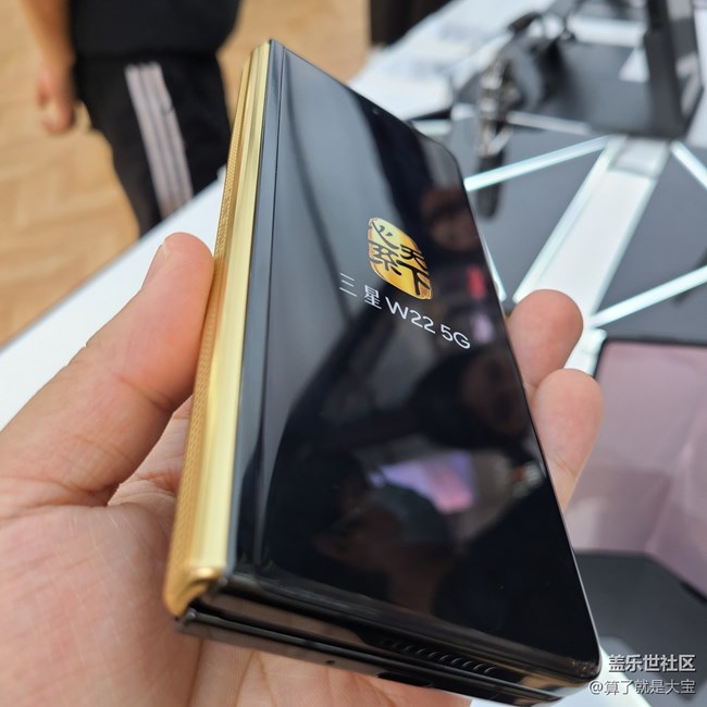 #三星快閃店打卡 折疊大賞 空降山城 相約解放碑