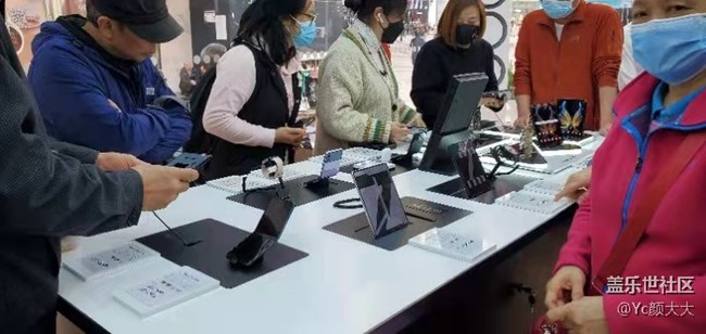 #三星快閃店打卡 品鑒W22心系天下折疊手機