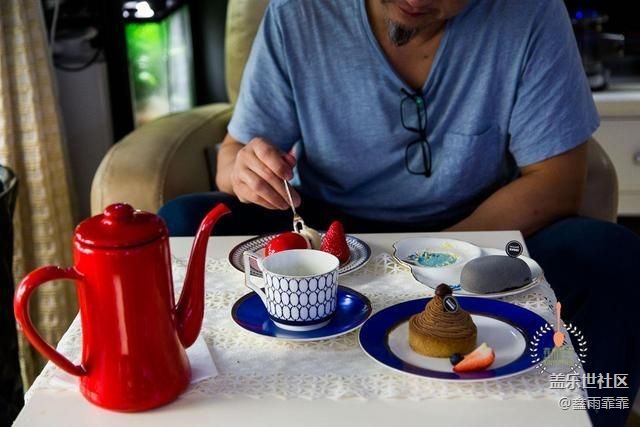 1分鐘get宅家辦公正確姿勢，手把手教你打造家庭咖啡館