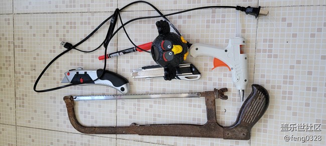 【Galaxy Watch4充電器創(chuàng)意改造】+帶上watch的板寸頭炸蛋黑