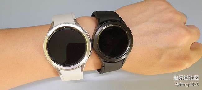 galaxy watch 4 一大一小一黑一白的對比，有圖有真相