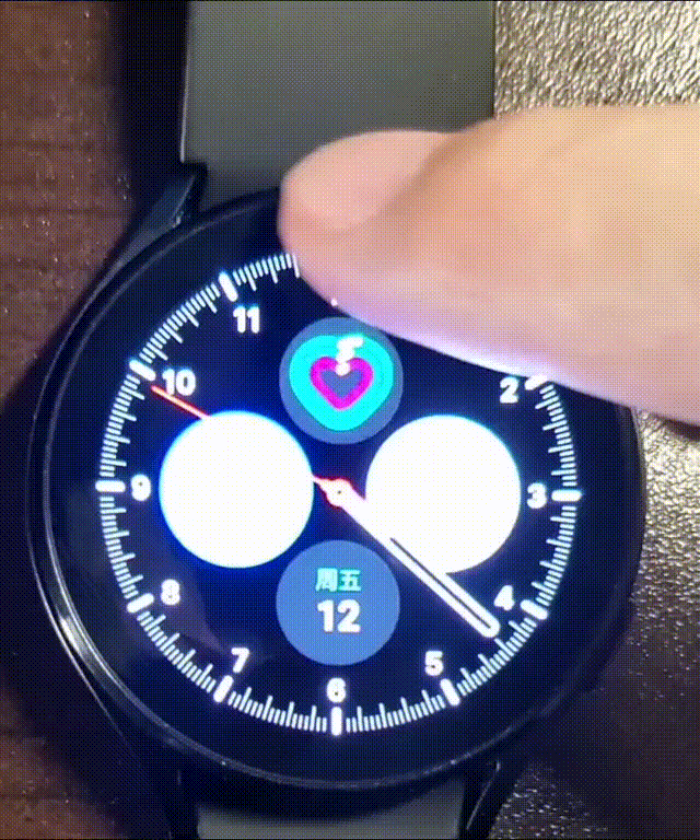 表面旋轉(zhuǎn)合并.gif 表面旋轉(zhuǎn)合并.gif