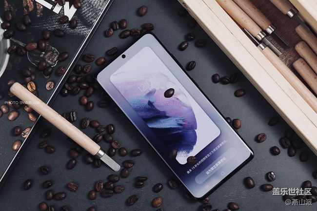 三星Galaxy S21 Ultra到手，幽夜黑是真黑，也真帥