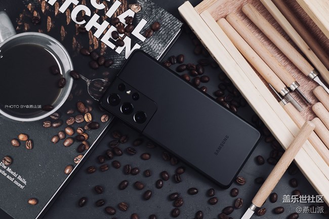 三星Galaxy S21 Ultra到手，幽夜黑是真黑，也真帥