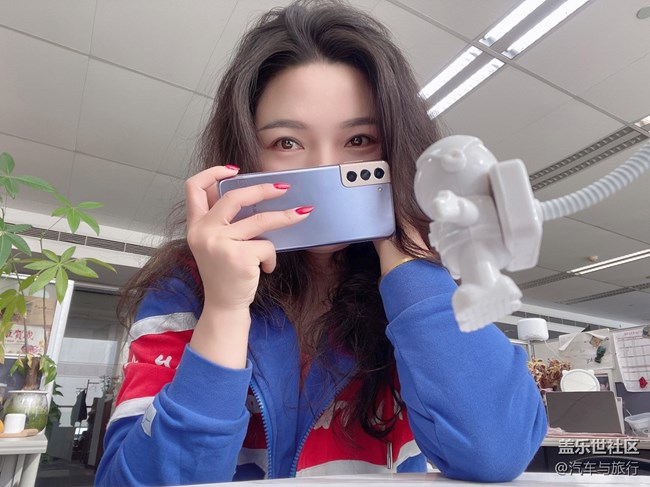 追韓劇，發(fā)現(xiàn)用的是喬妹同款手機-三星s21+ 呀！～