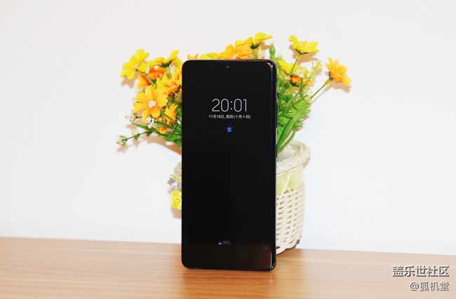 年底了，又給自己換上了新手機(jī)