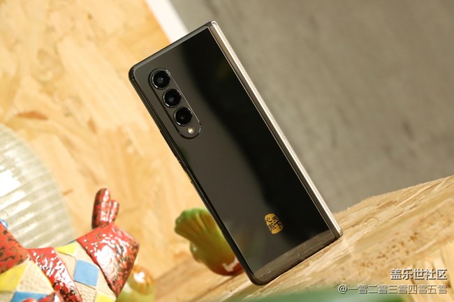 分享一波三星W22新鮮出爐的美圖~