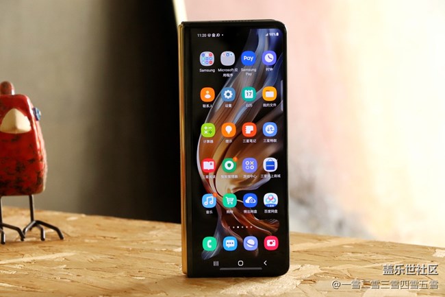 分享一波三星W22新鮮出爐的美圖~